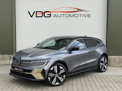 Renault Mégane E-Tech - EV60 Optimum Charge 220 Iconic / SOH 96% / WLTP 500 / Snel lader / Warmtepomp / Harman Kar