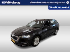 Skoda Octavia Combi - 1.0 e-TSI Ambition / AUTOMAAT/ CRUISE/ NAVI/ CLIMATE/ DIGITAL DASH./ 16" LMV