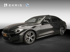 BMW 3-serie - Sedan 318i | M-Sportpakket | LED | Leder | Navigatie | Schuifdak | Sportstoelen | Stoelver