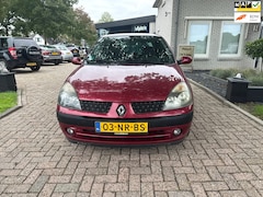 Renault Clio - 1.6-16V Privilège