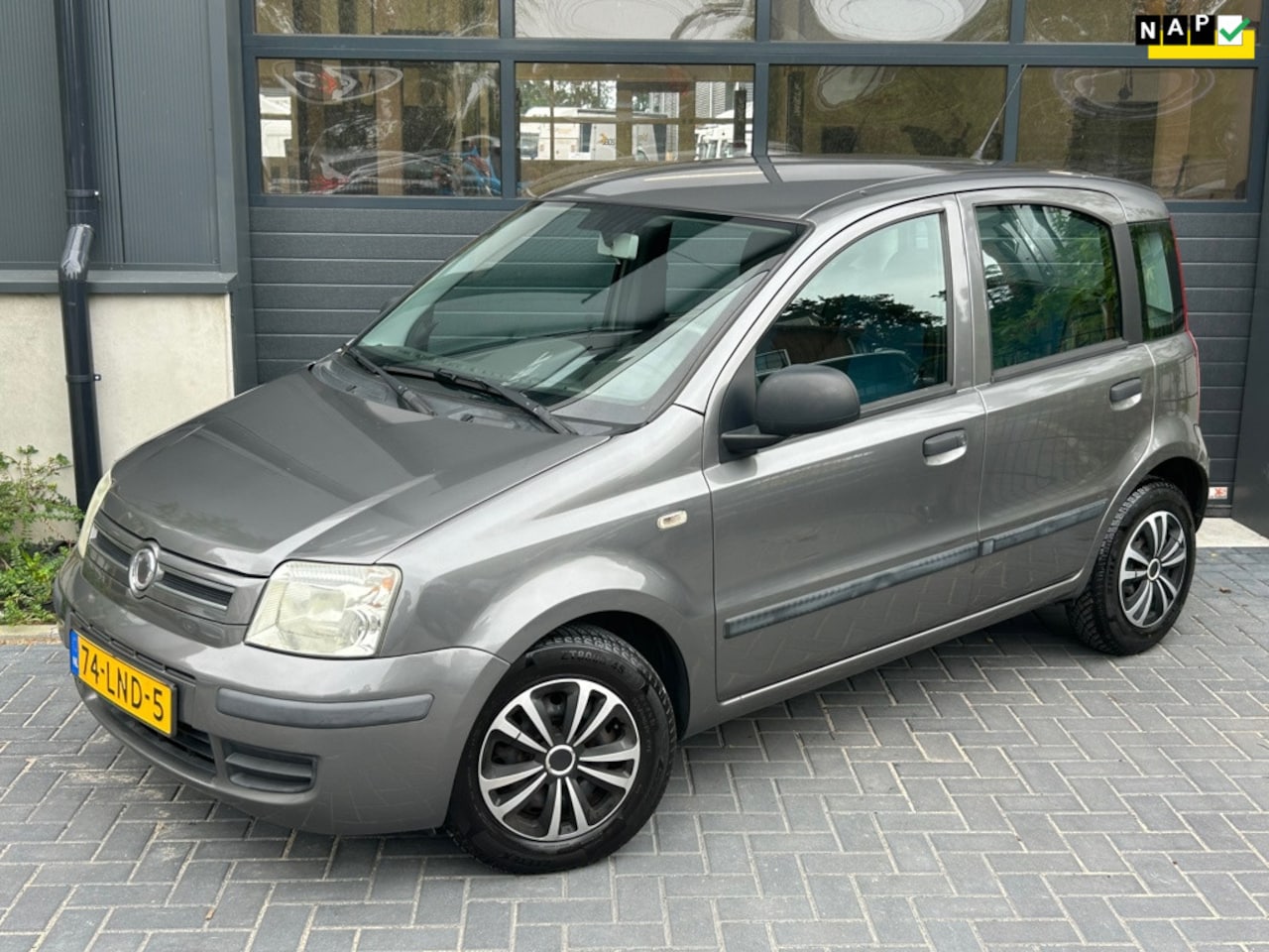 Fiat Panda - 1.2 Active 5 deurs | Nieuwe APK | All Season banden - AutoWereld.nl