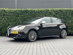 Alfa Romeo Giulietta - 1.4 T Distinctive, NL AUTO, NAP LOGISCH, PANORAMADAK, BOSE, CRUISE CONTROL, CLIMATE CONTRO