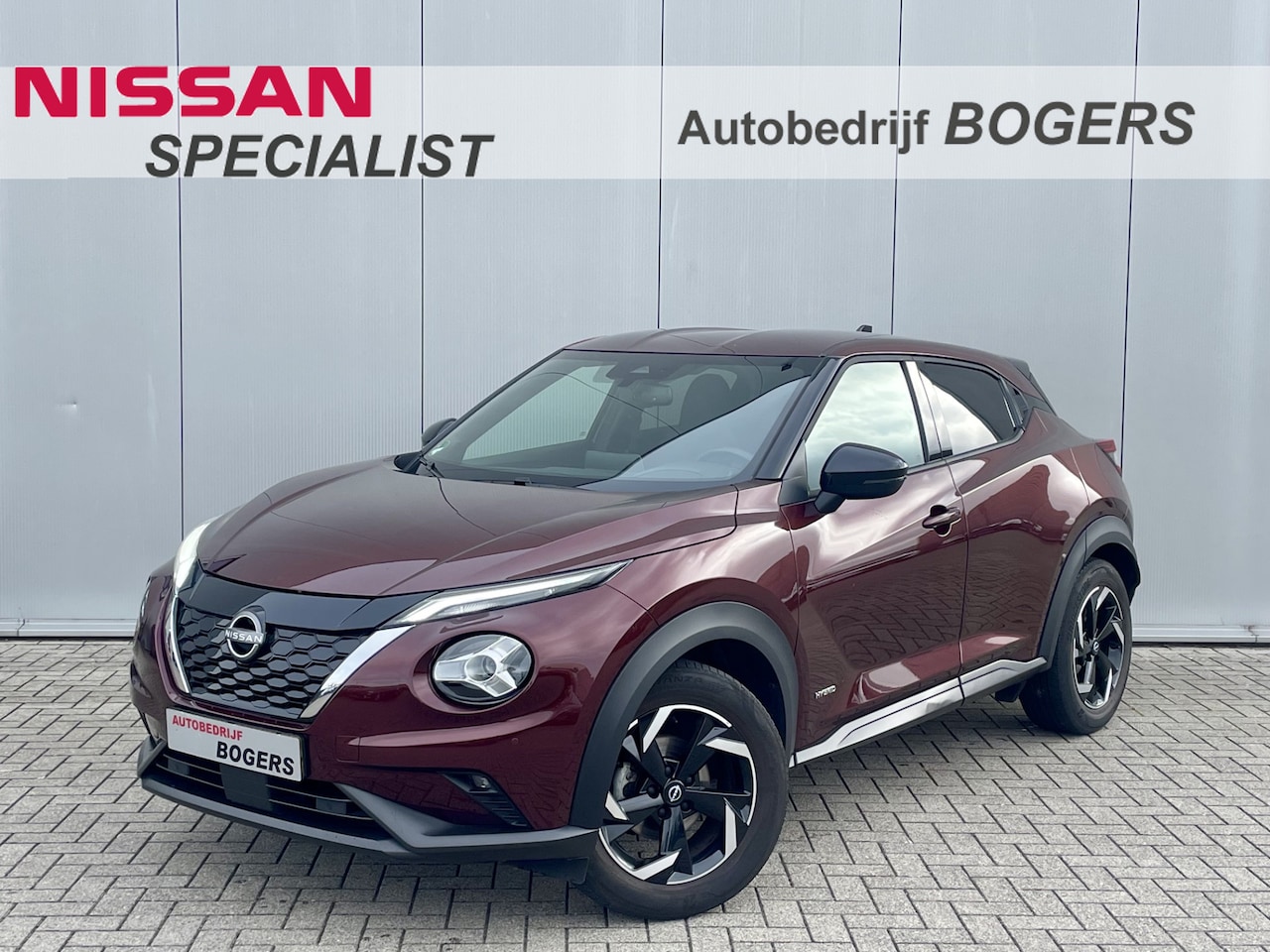 Nissan Juke - 1.6 Hybrid N-Connecta Navigatie, Climate Control, Cruise Control, 17"Lm, Achteruitrijcamer - AutoWereld.nl