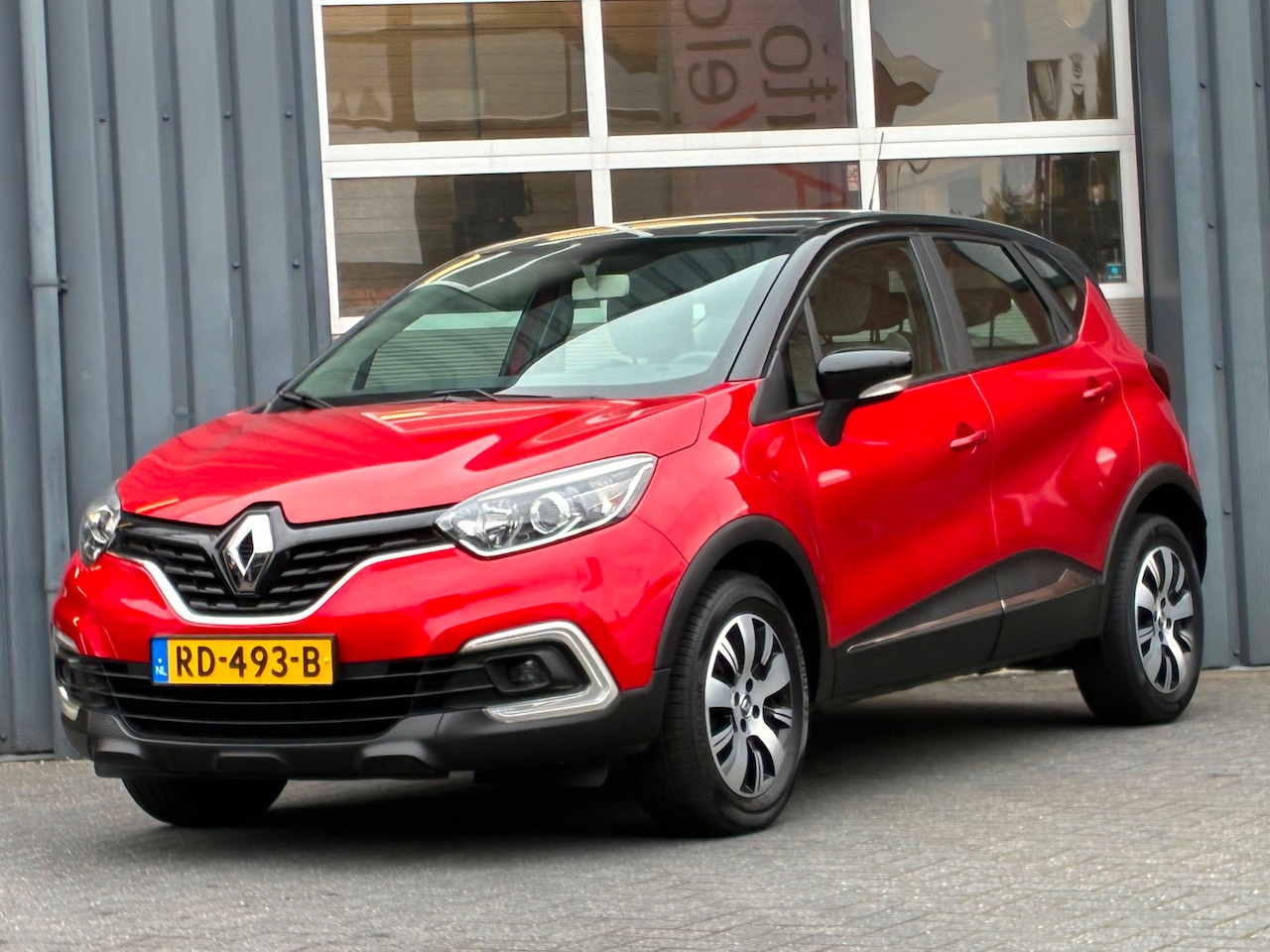 Renault Captur - 0.9 TCe Airco Navigatie Cruise controle - AutoWereld.nl