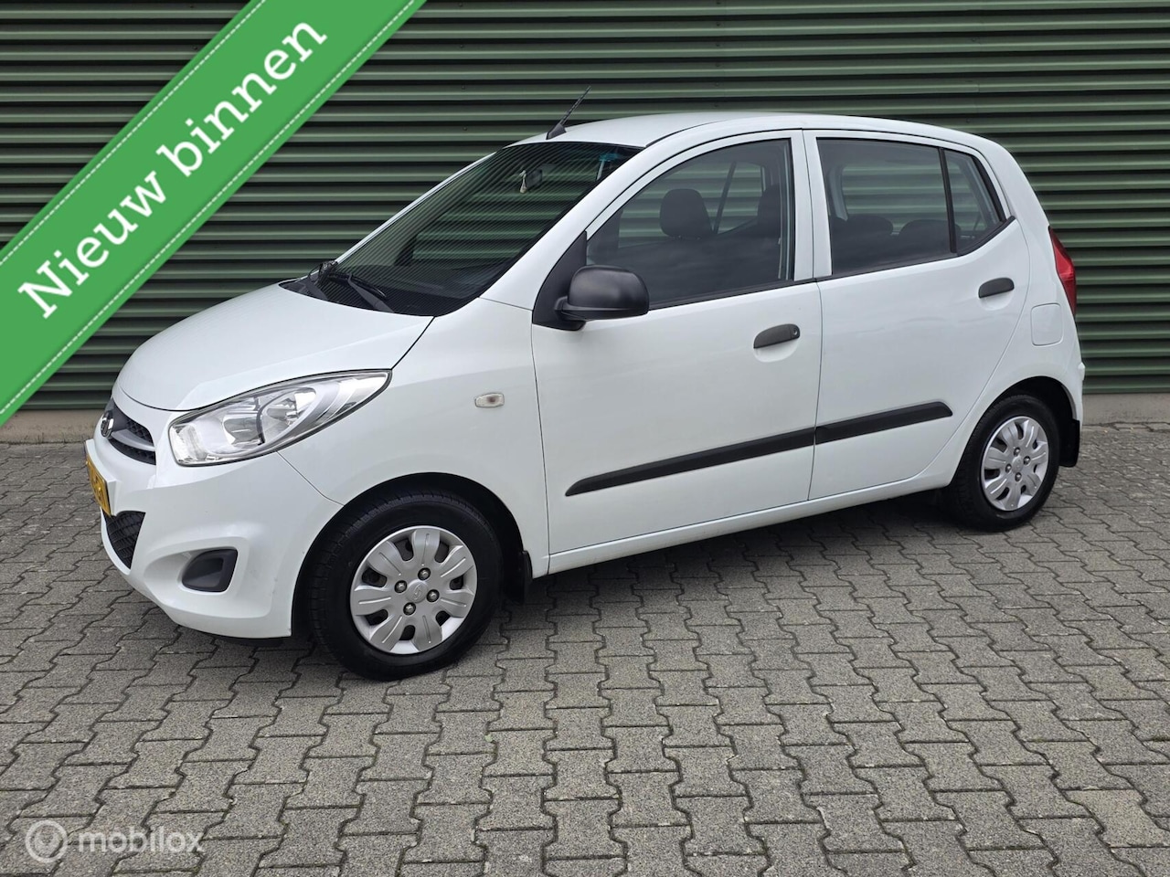 Hyundai i10 - 1.1 i-Motion|Zuinig & Betrouwbaar| Gr-Beurt| - AutoWereld.nl