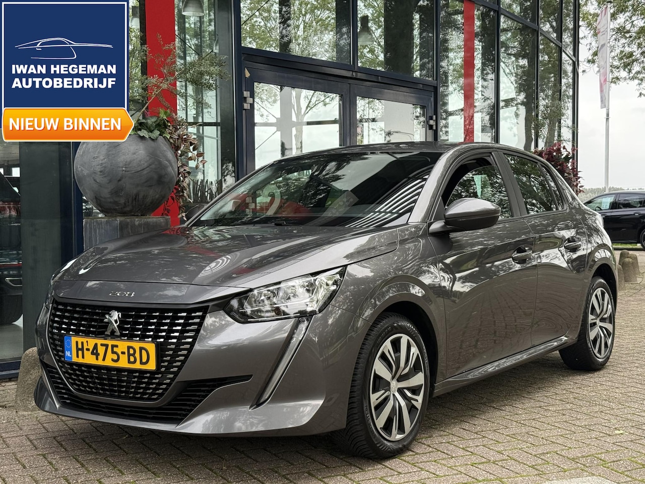 Peugeot 208 - 1.2 PureTech Blue Lease Active | Navigatie | Airconditioning | Apple CarPlay/Android Auto - AutoWereld.nl