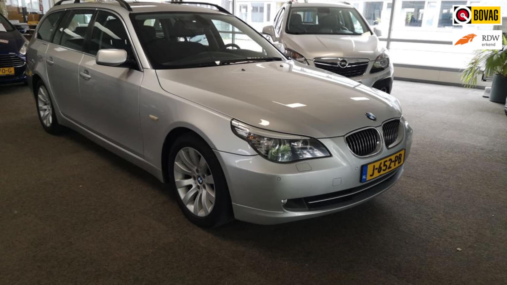 BMW 5-serie Touring - 523i LCI automaat Youngtimer! - AutoWereld.nl
