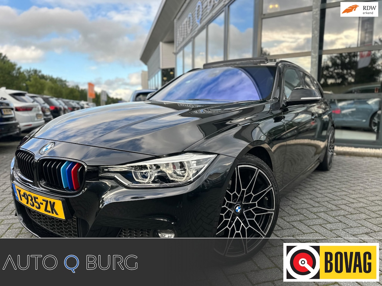 BMW 3-serie Touring - 318i High Executive M Sport | Automaat | Panorama | Elek Trekhaak | Camera | Virtual | Sto - AutoWereld.nl