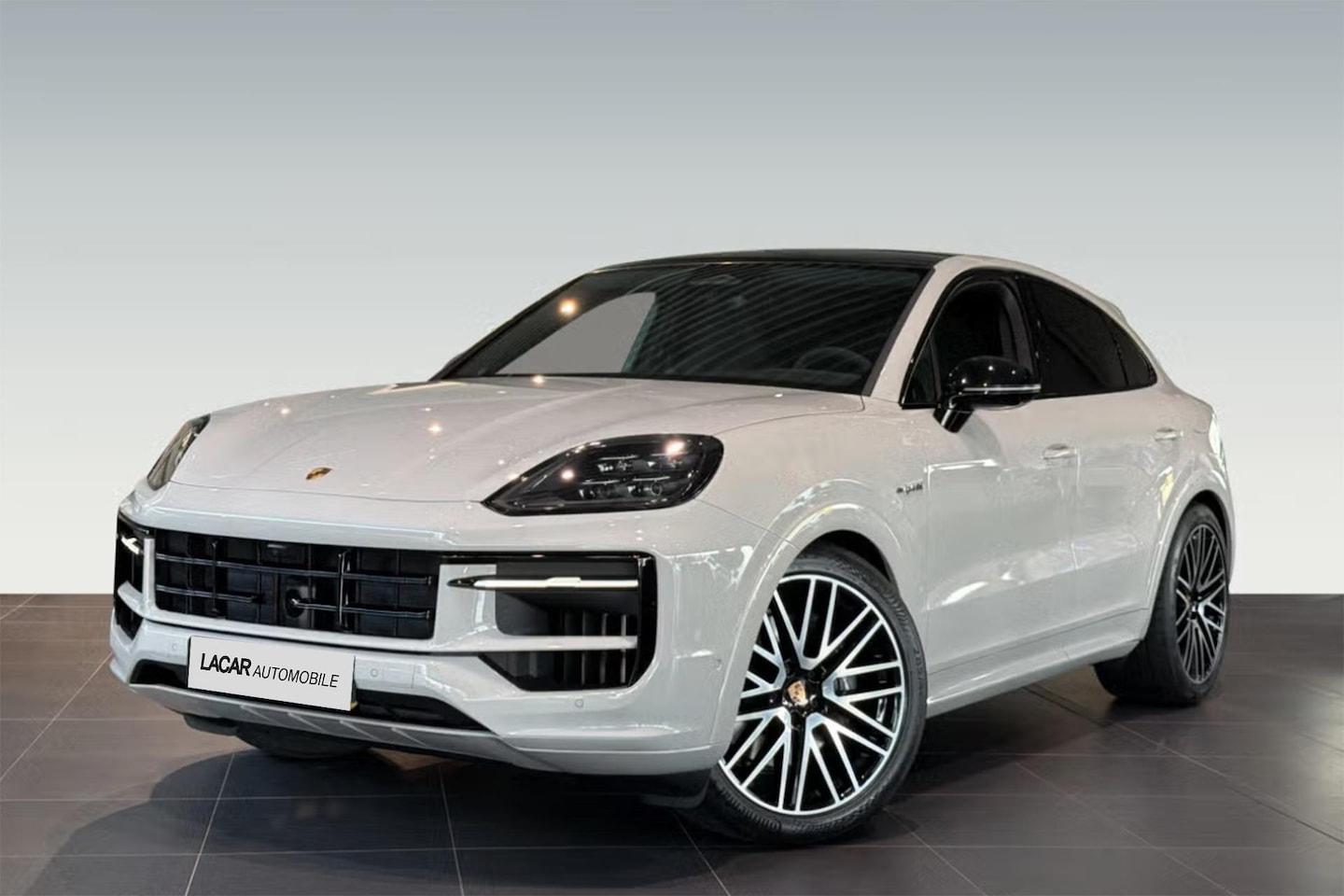 Porsche Cayenne Coupé - 3.0 E-Hybrid Black Edition 3.0 E-Hybrid Black Edition - AutoWereld.nl