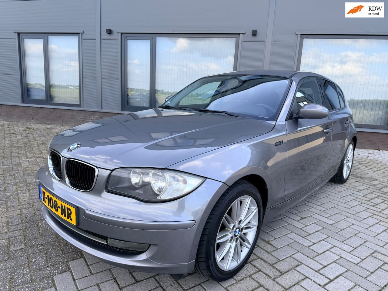 BMW 1-serie - 118i // M-Sport // Clima // PDC // Getint glas // Nette auto - AutoWereld.nl