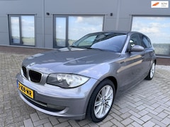BMW 1-serie - 118i // M-Sport // Clima // PDC // Getint glas // Nette auto