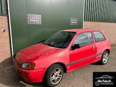 Toyota Starlet - 1.3-16V Red