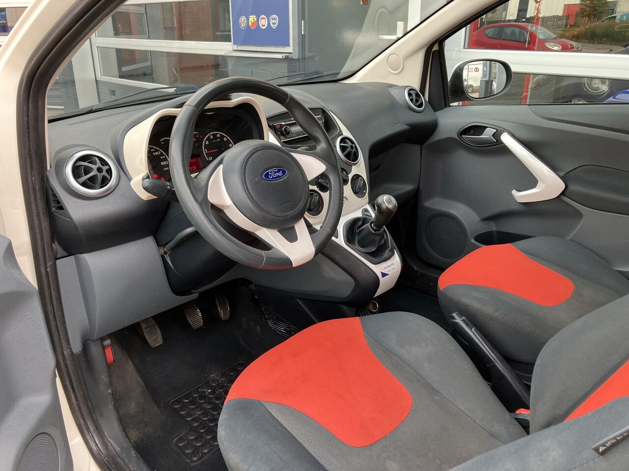 Ford Ka - 1.2 Trend | Airco | Stoelverwarming |