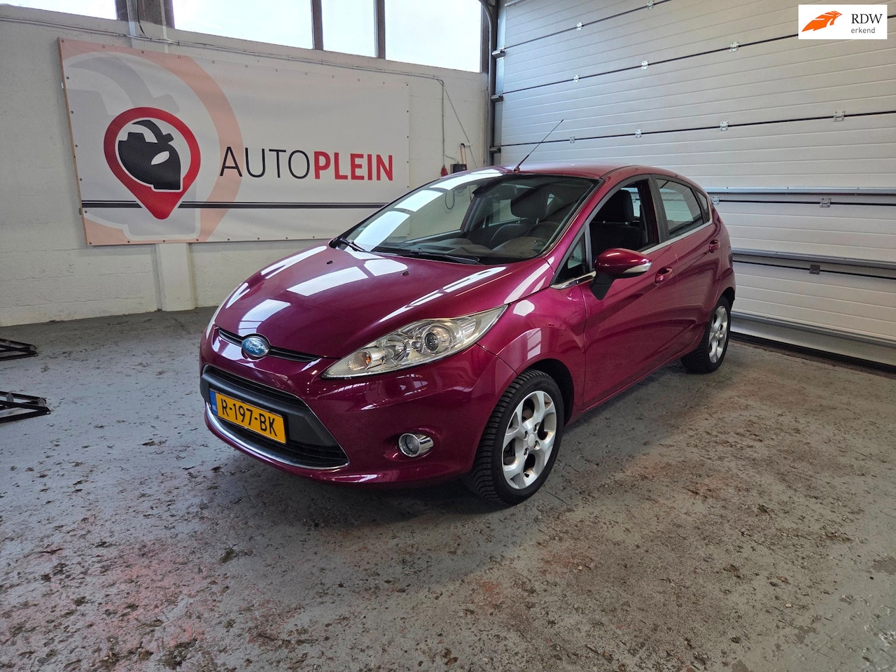 Ford Fiesta - 1.6 Ghia 1.6 Ghia - AutoWereld.nl