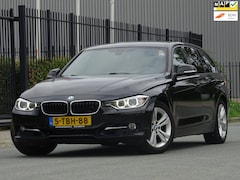 BMW 3-serie Touring - 320i High Executive NAP/HEAD-UP/LEER/NAV