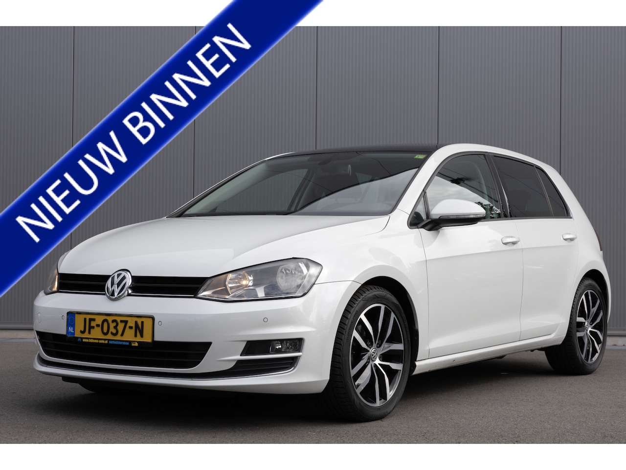 Volkswagen Golf - 1.2 TSI | PANO | NAVI | - AutoWereld.nl