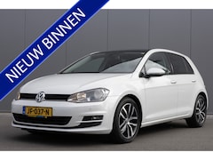 Volkswagen Golf - 1.2 TSI | PANO | NAVI |