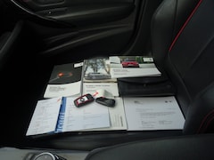 BMW 3-serie Touring - 320i High Executive NAP/HEAD-UP/LEER/NAV