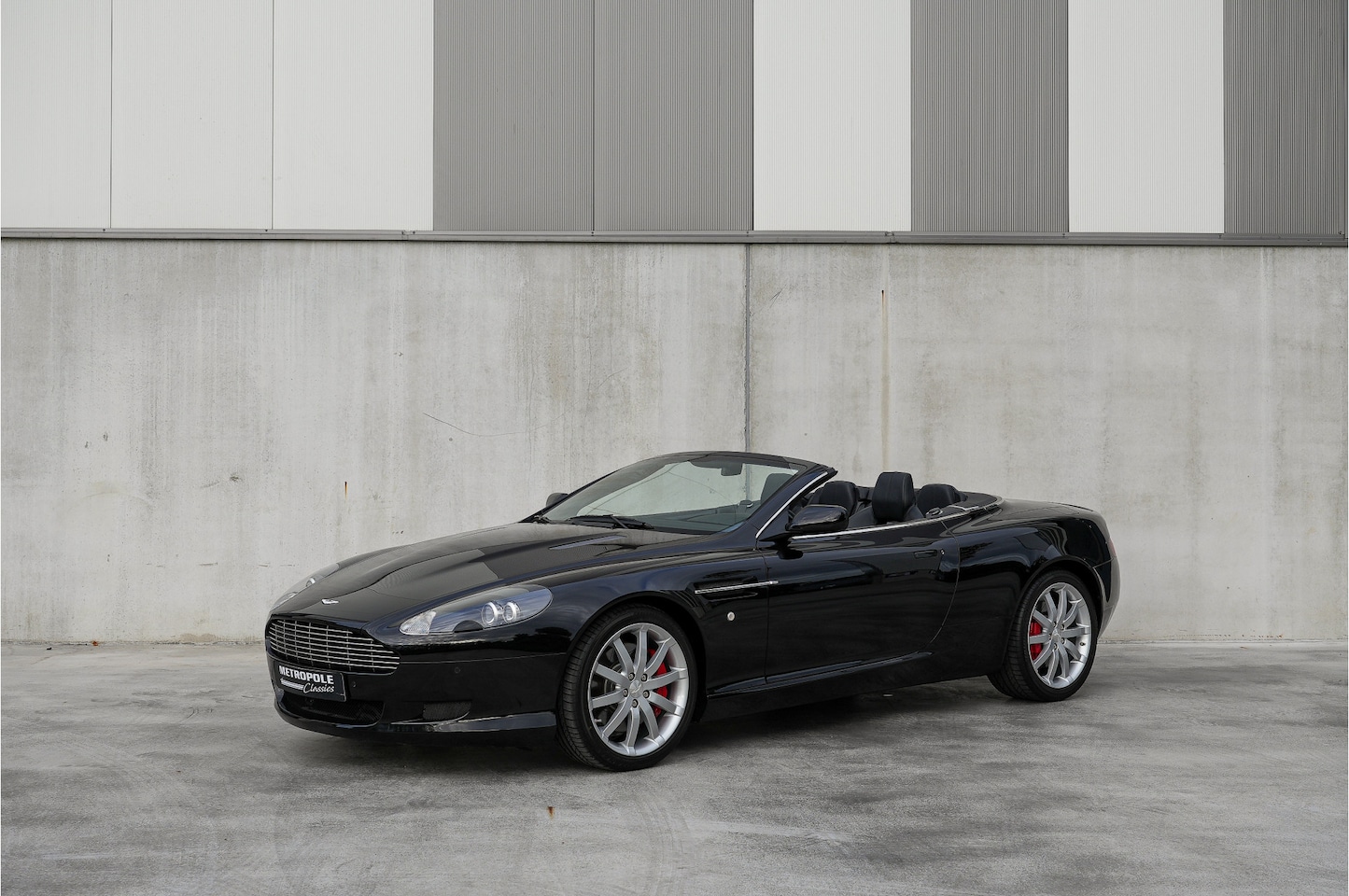 Aston Martin DB9 Volante - M1200 - AutoWereld.nl