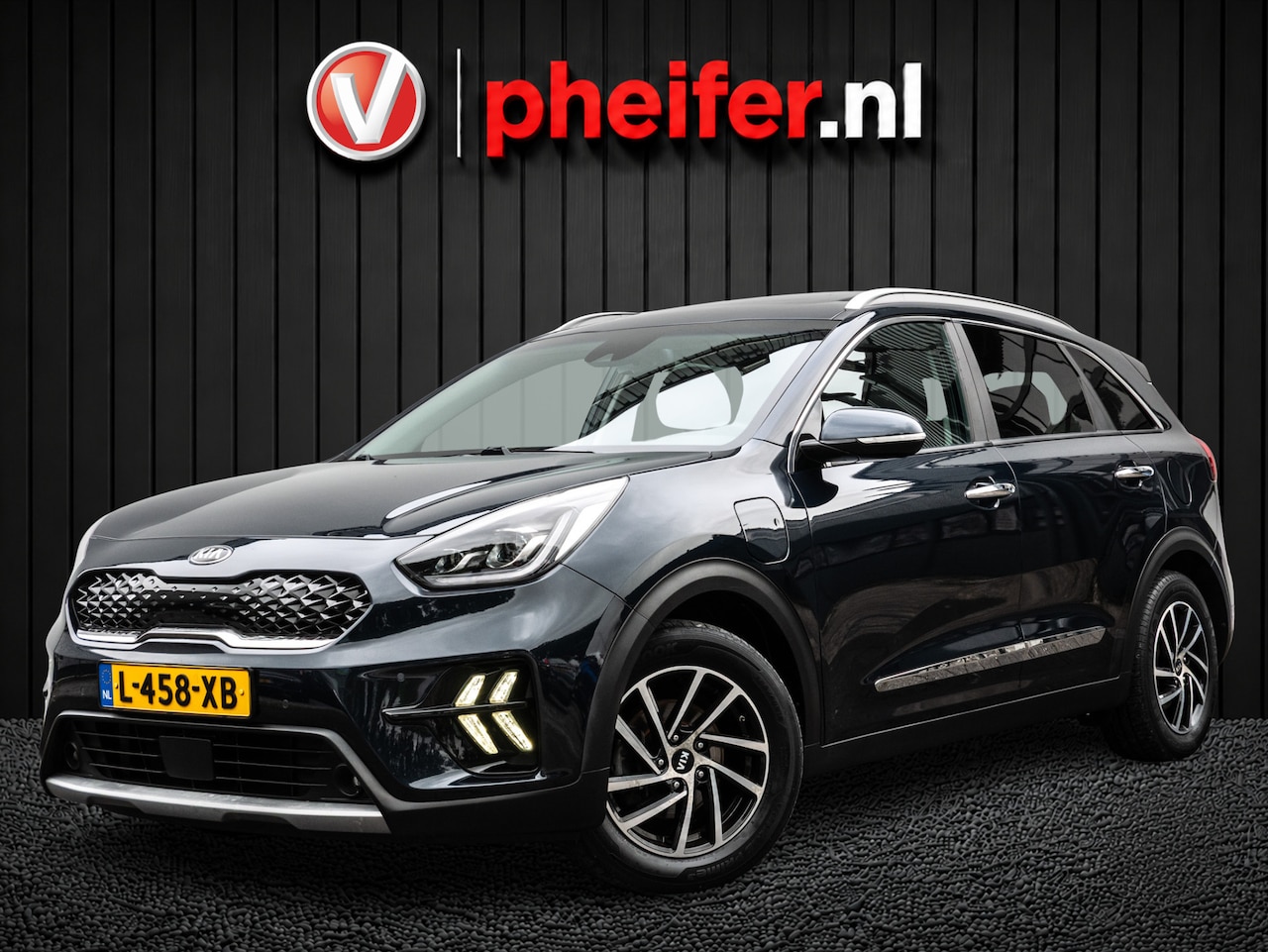 Kia Niro - 1.6 GDi PHEV ExecutiveLine SOH 96% Trekhaak/ Leer/ Schuifdak/ Stoel-stuurverwarming/ Camer - AutoWereld.nl