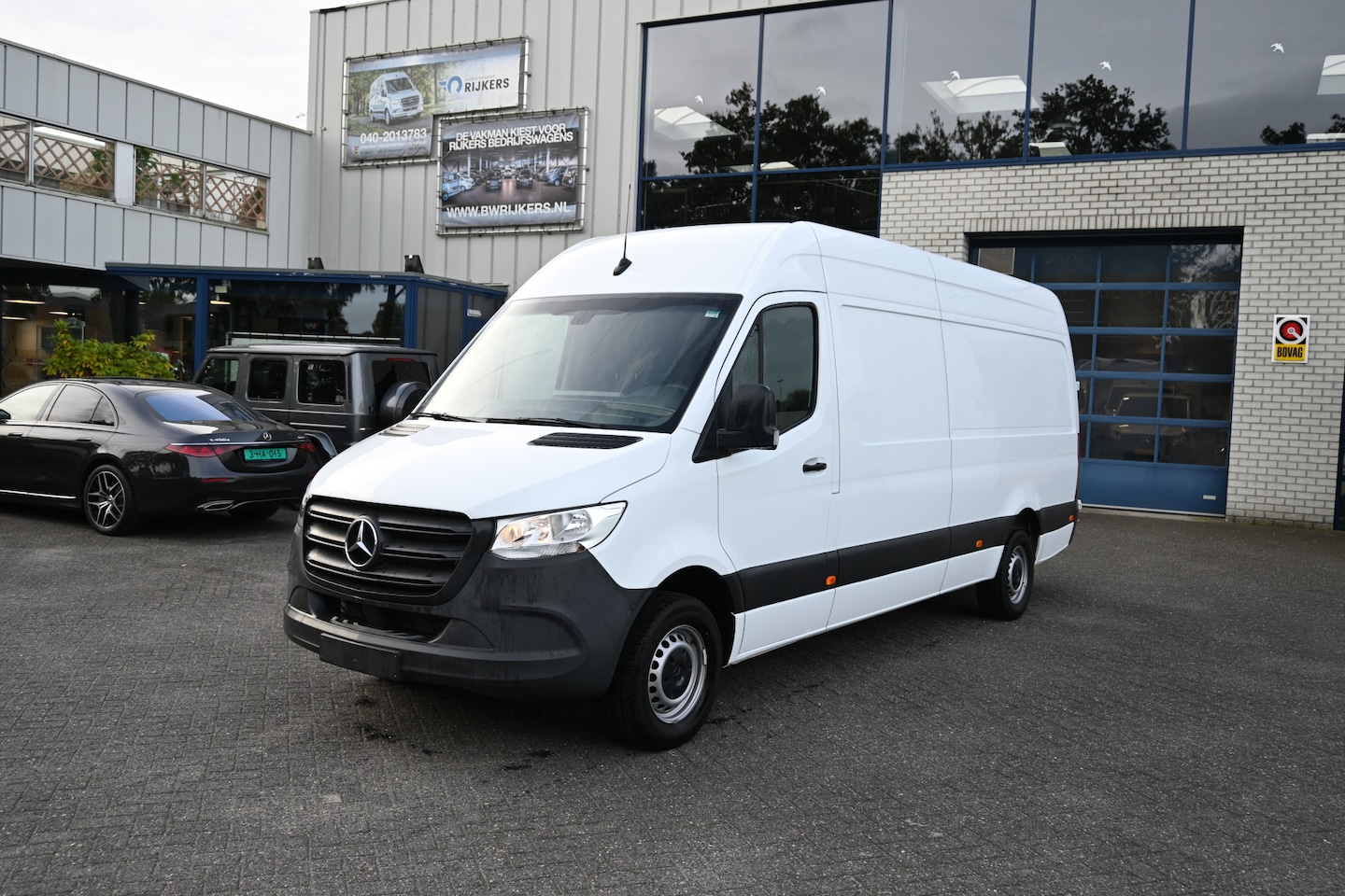 Mercedes-Benz Sprinter - 317 CDI L3H2 RWD 3500kg Trekhaak, MBUX navigatie met camera, Etc. - AutoWereld.nl