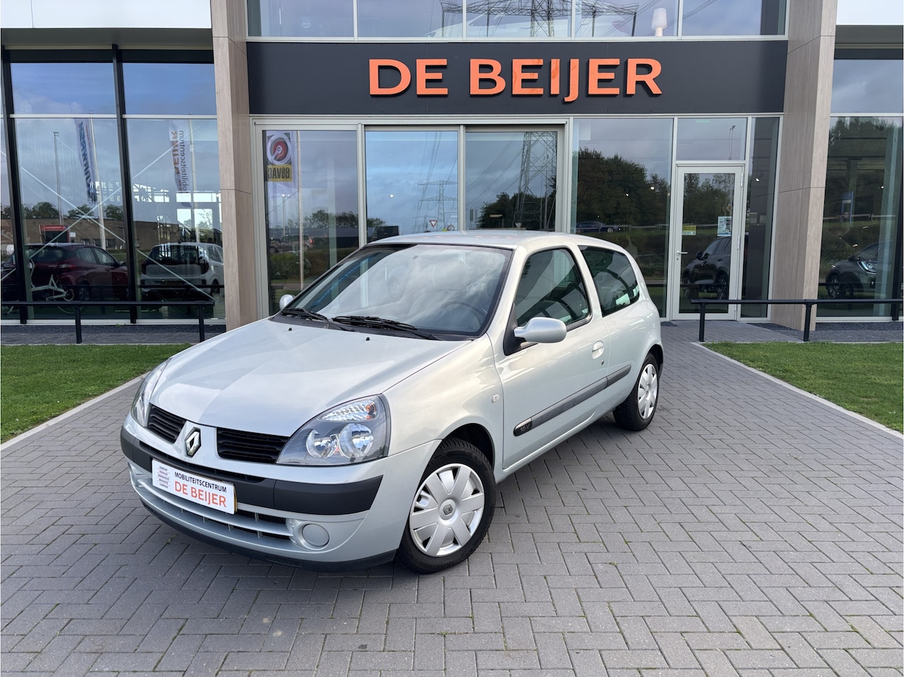 Renault Clio - 1.2-16V Dynamique Comfort Automaat I Airco - AutoWereld.nl