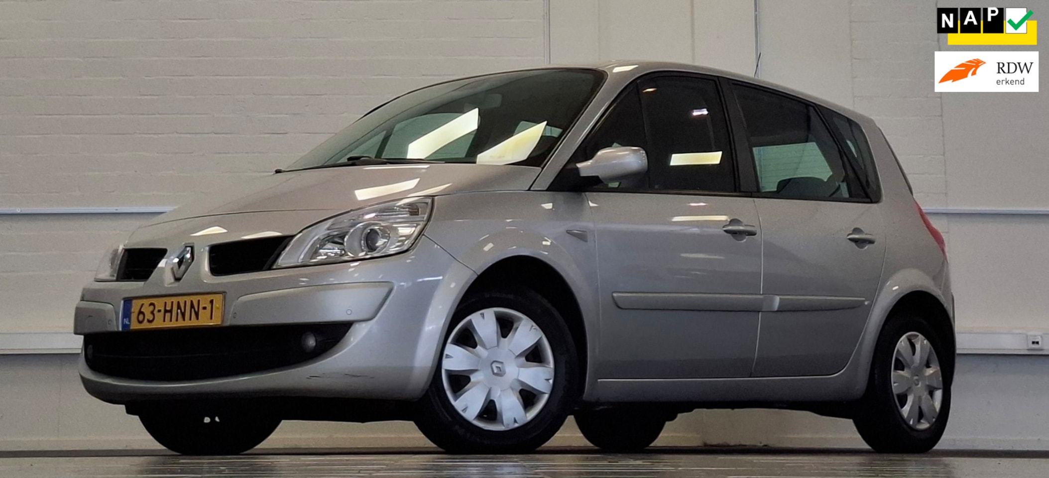 Renault Scénic - 1.6i 16V Business Line Automaat 1e Eigenaar Trekhaak PDC - AutoWereld.nl
