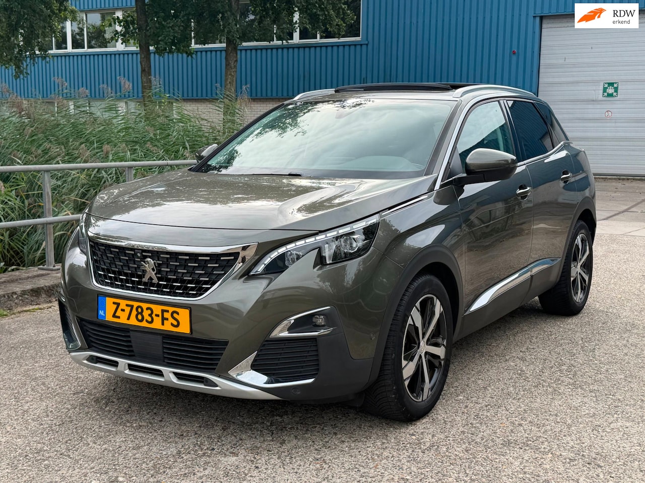Peugeot 3008 - 1.2 PureTech Allure Automaat! Pano! LEER! Navi! Camera! LED! - AutoWereld.nl