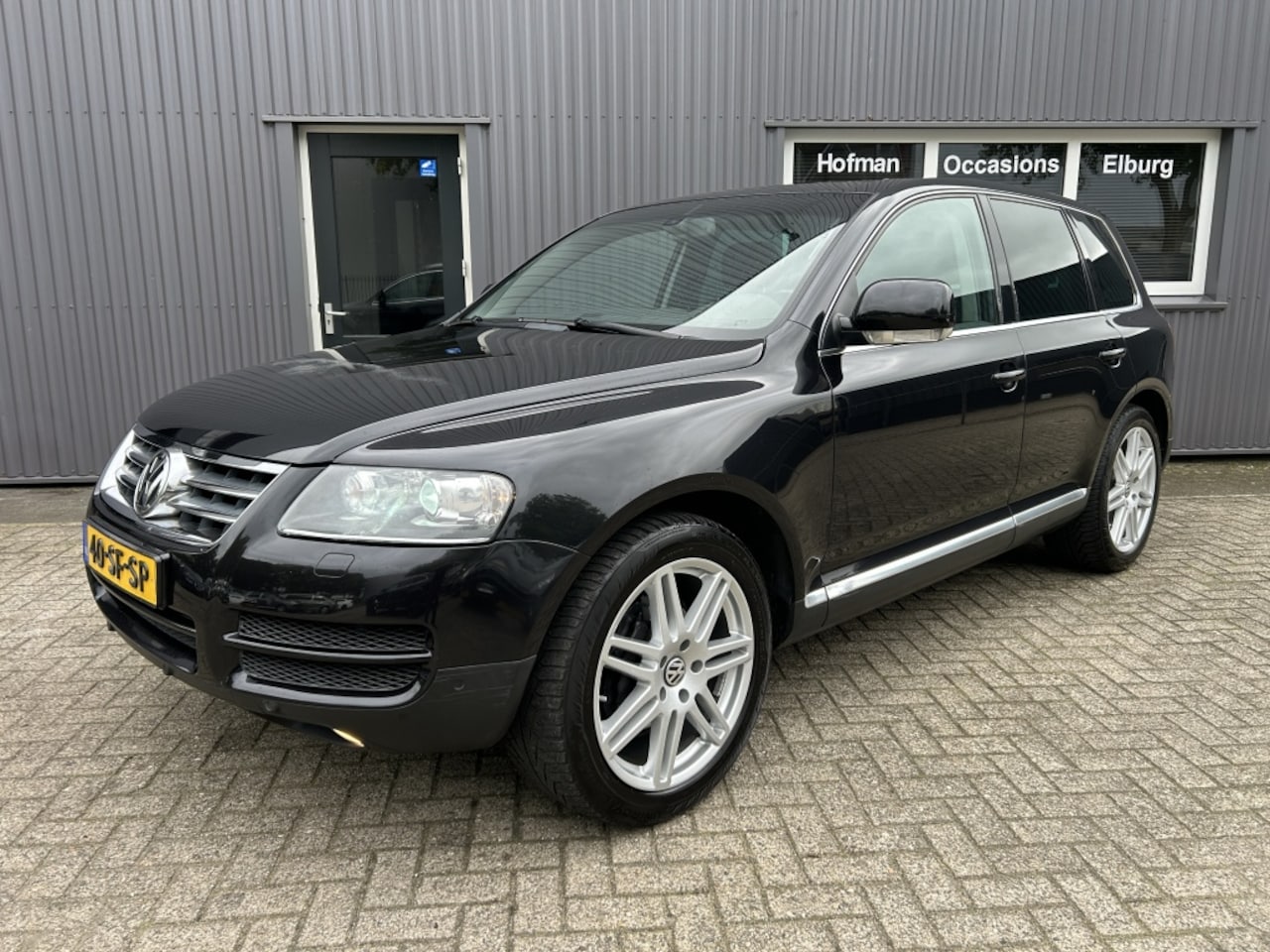 Volkswagen Touareg - 4.2 V8 Schuifdak PDC 20"LMV APK 08/2027! - AutoWereld.nl
