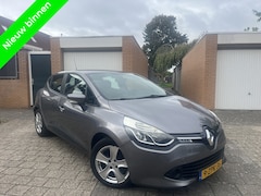Renault Clio - 1.5 dCi Automaat Clima Bleutooth Parksensor
