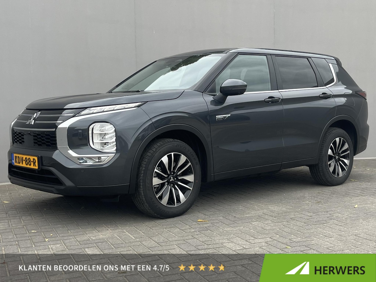 Mitsubishi Outlander - 2.4 PHEV Intense MY26 / Afneembare trekhaak (1600 kg) / Adaptief Cruise Control / Apple Ca - AutoWereld.nl