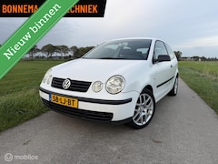 Volkswagen Polo - 1.2