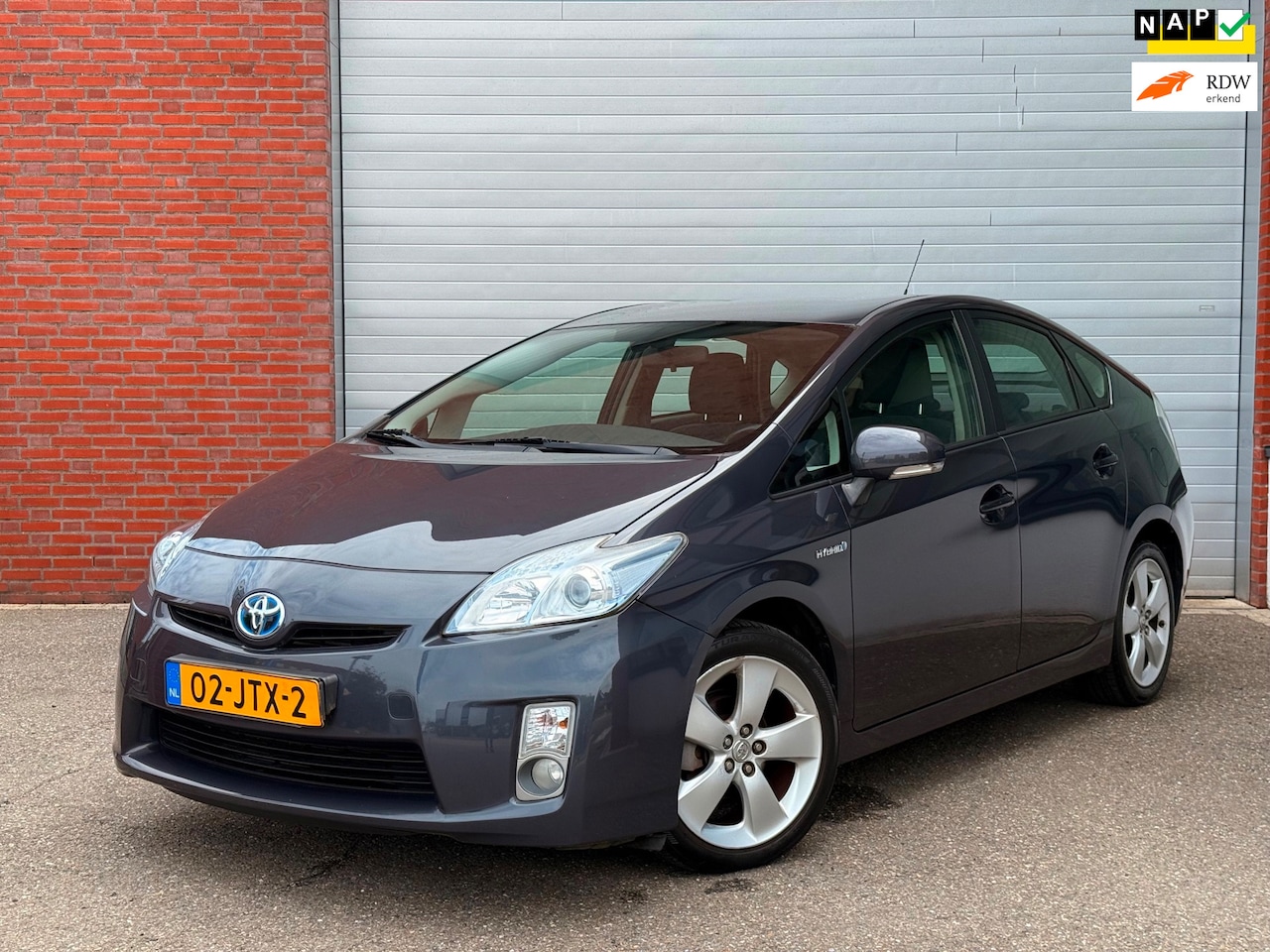 Toyota Prius - 1.8 Aspiration | NAP | NEW APK | 2E EIG | AIRCO - AutoWereld.nl