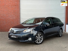 Toyota Avensis Wagon - 1.8 VVTi Dynamic Business| AUTOMAAT| NAVI| TREKHAAK