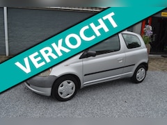Toyota Yaris - 1.0-16V VVT-i Stuurbekrachtiging Jaar APK