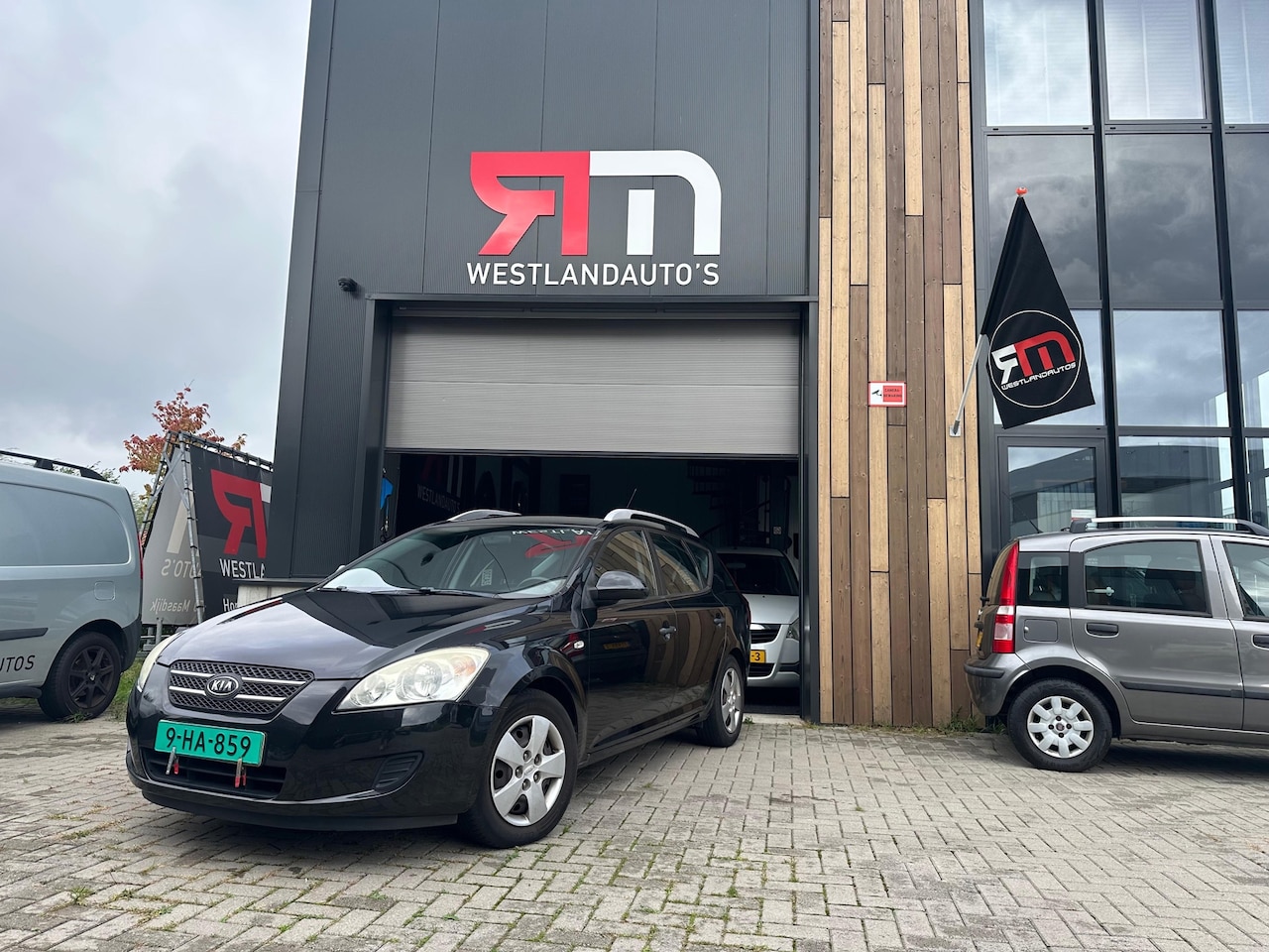 Kia Cee'd Sporty Wagon - 1.6 X-tra/airco/2 sleutels/APK/parrot telefoon koppeling/trekhaak/niet kapot te krijgen - AutoWereld.nl