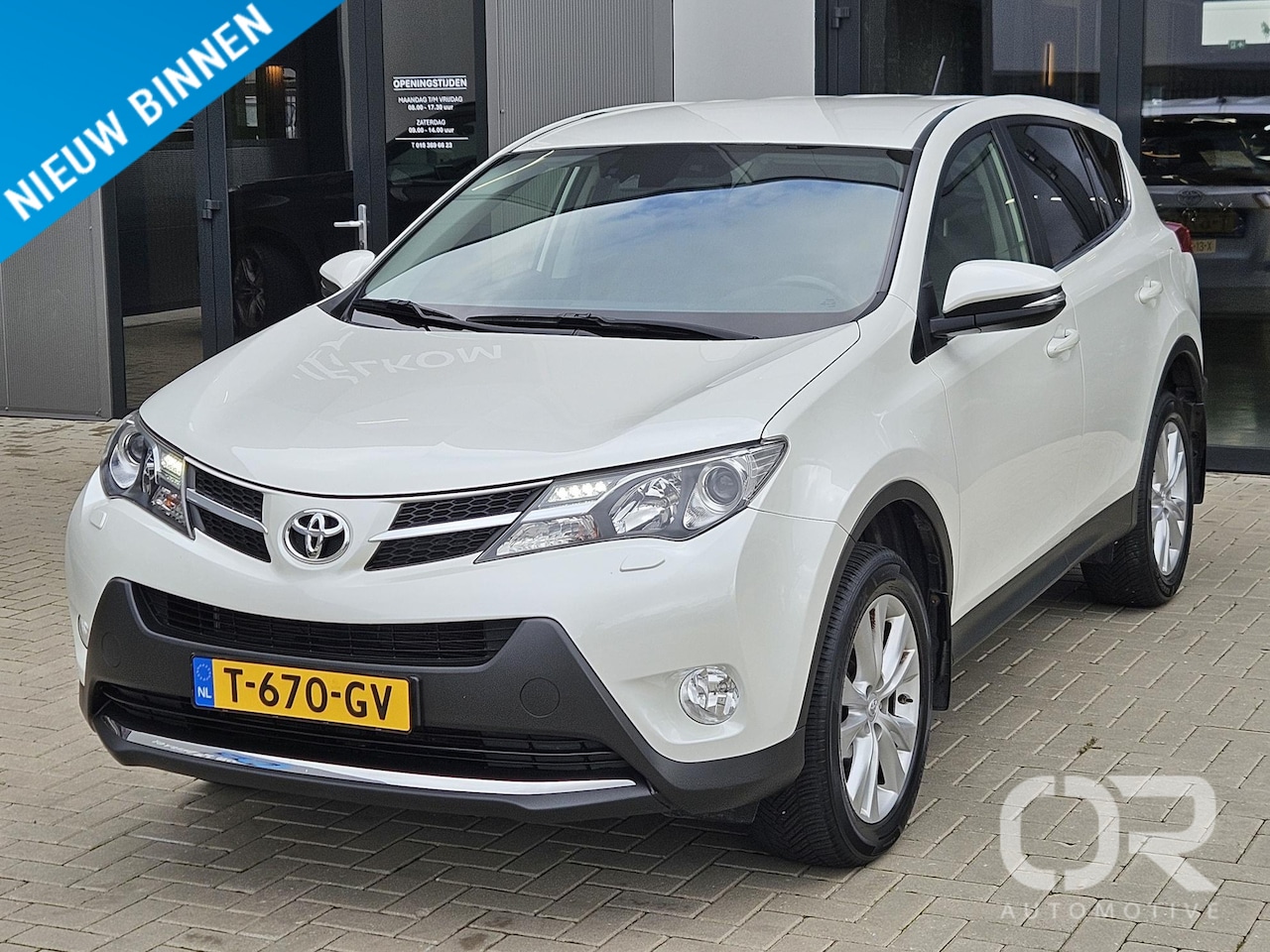 Toyota RAV4 - 2.0 Executive Business 4WD Automaat Trekhaak Leer - AutoWereld.nl