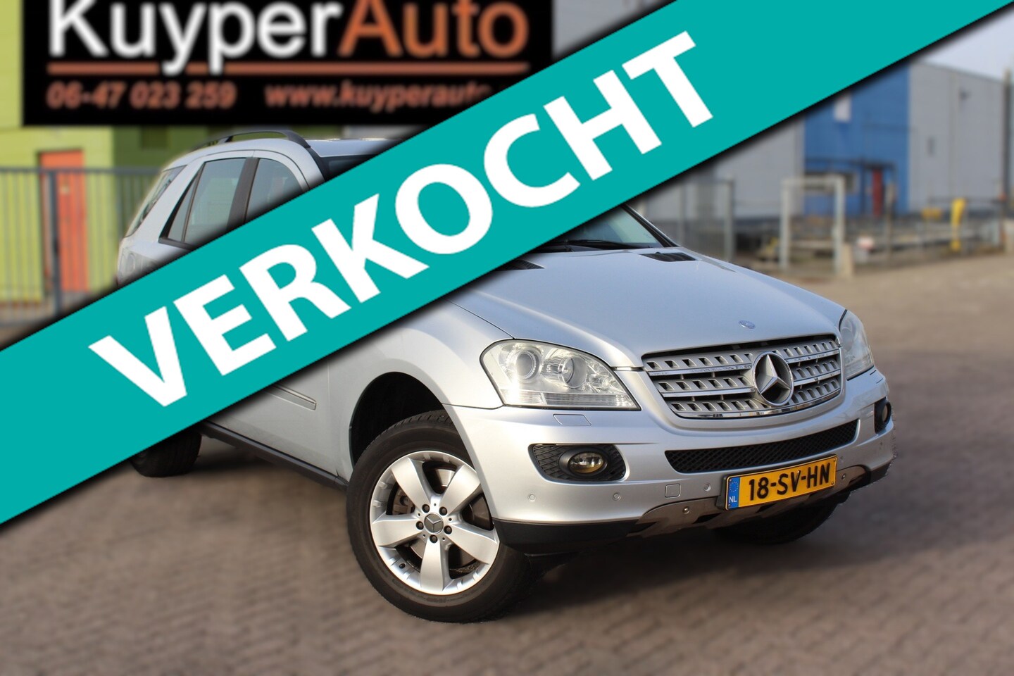Mercedes-Benz M-klasse - 500 AUTOMAAT NED AUTO GOED ONDERHOUDEN VOL LEDER TREKHAAK 4X4 NAVI PARKEERSENSOREN - AutoWereld.nl