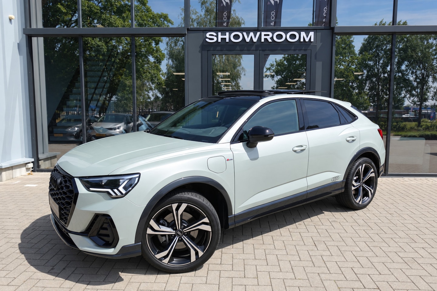 Audi Q3 Sportback - 45 TFSI e S-line PANO MATRIX CAMERA VOL - AutoWereld.nl