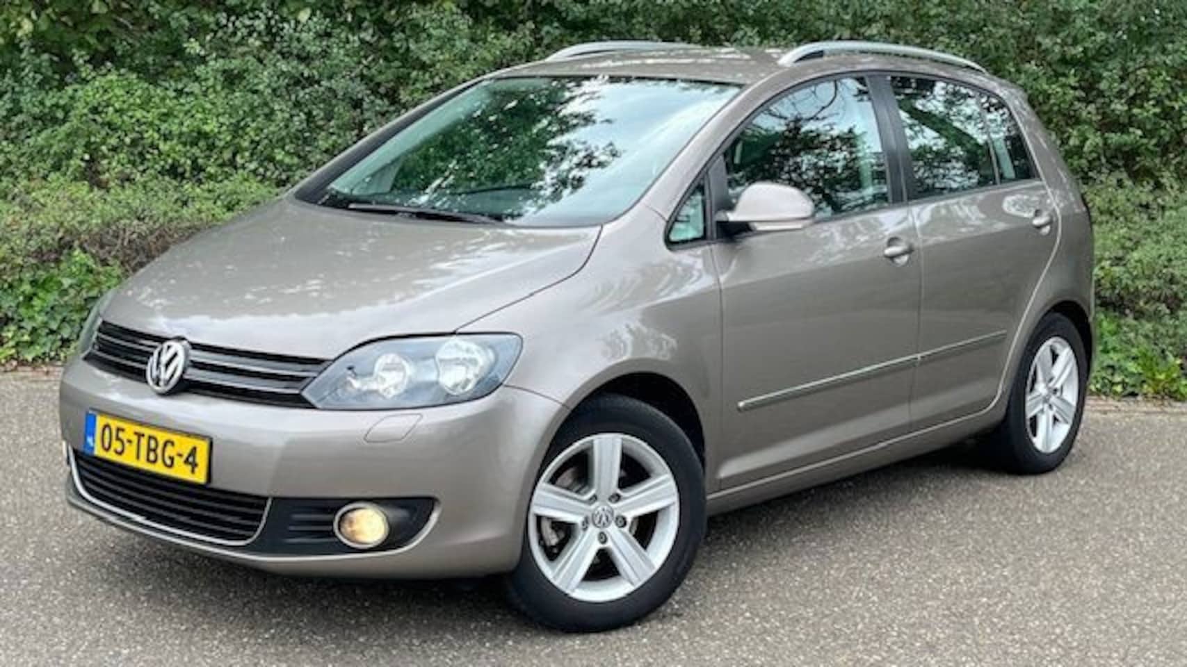 Volkswagen Golf Plus - 1.2 TSI Highline BlueMotion l Zeer Mooi! - AutoWereld.nl