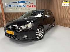 Volkswagen Golf - 1.2 TSI Tour, Trekhaak, Pioneer DVD NAVI, APK