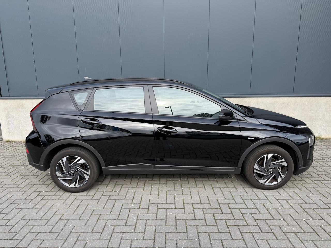 Hyundai Bayon - 1.0 T-GDI Comfort Smart 1.0 T-GDI Comfort Smart, Automaat, achteruit camera, Hybride, - AutoWereld.nl