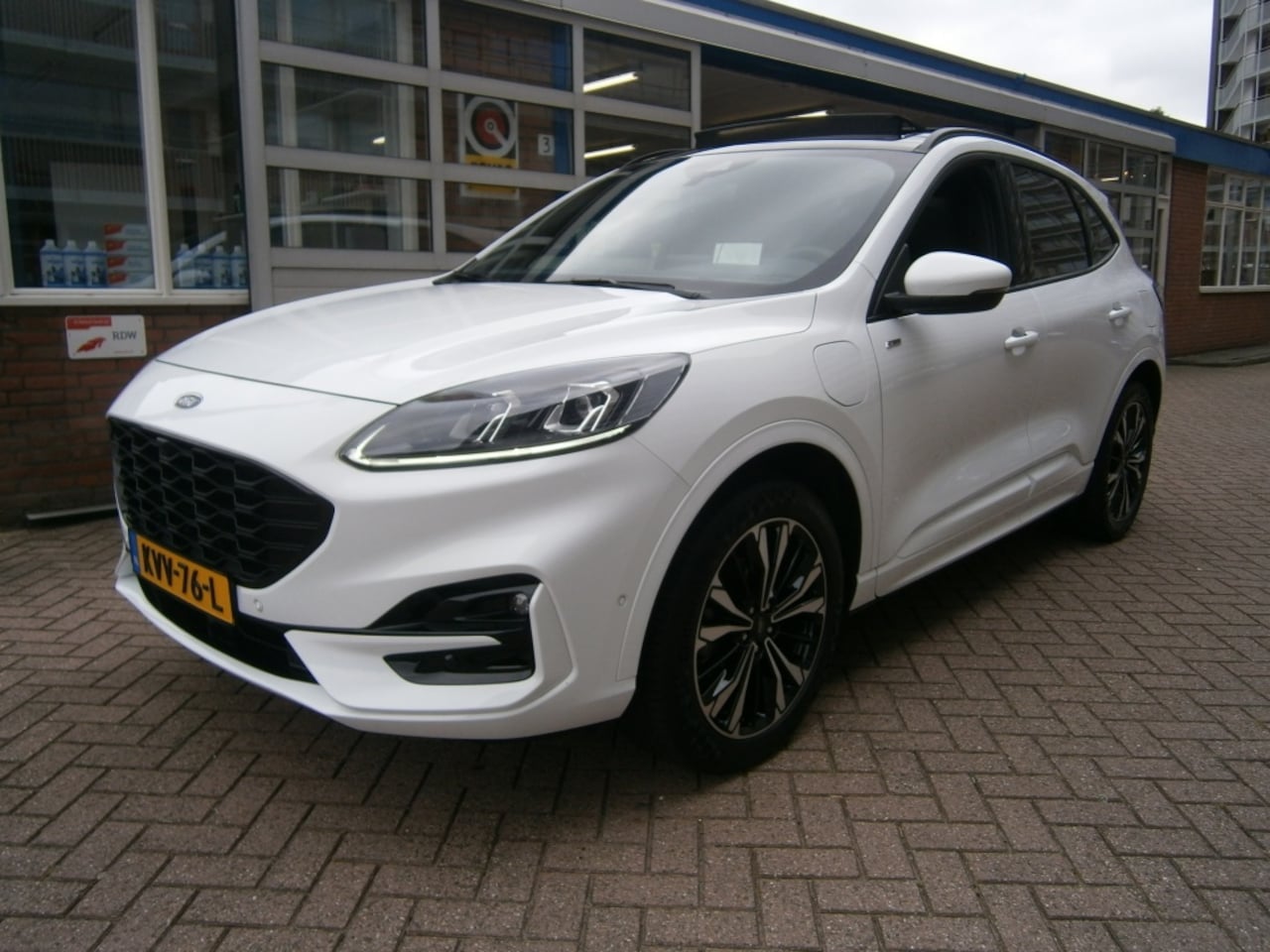 Ford Kuga - 2.5 PHEV ST-Line X | trekhaak,panoramadak,winterpack,head up - AutoWereld.nl