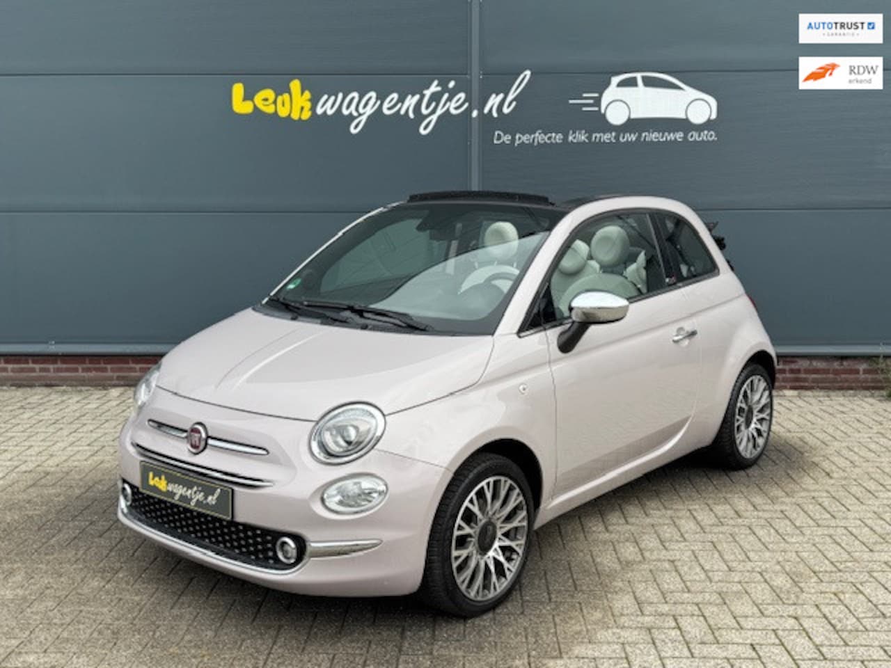 Fiat 500 C - 1.2 Lounge cabrio *16'' *carplay *parkeersensoren - AutoWereld.nl