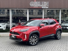 Toyota Yaris Cross - 1.5 Hybrid Dynamic | Trekhaak, Parkeersensoren voor, Keyless, 17 inch, LED, Apple CarPlay/