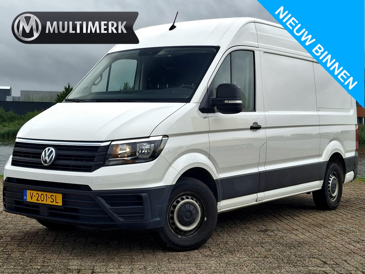 Volkswagen Crafter - 35 2.0 TDI L3H3 Highline | 177PK | RWD | BT | CRUISE | AC | EURO6 | Chauffeursstoel - AutoWereld.nl