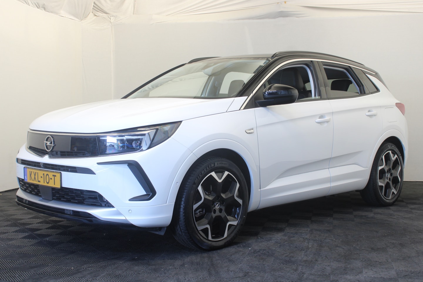 Opel Grandland - 1.6 Turbo Plug-in-Hybrid Ultimate 1.6 Turbo Plug-In Hybrid Ultimate - AutoWereld.nl