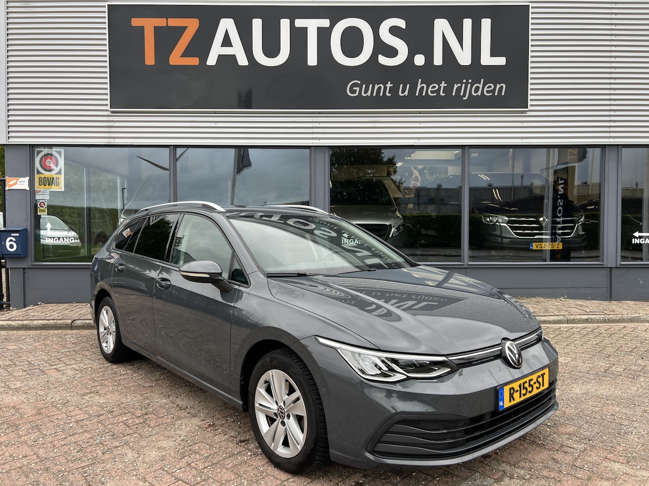 Volkswagen Golf Variant - 1.5 TSI Life Business/Trekhaak (16.399 EX BTW) - AutoWereld.nl