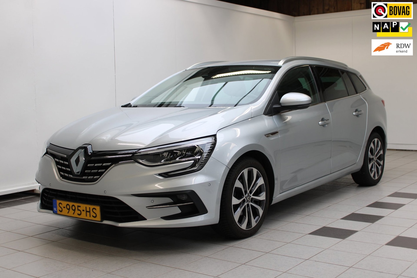 Renault Mégane Estate - 1.3 TCe 140 Techno|Automaat|Trekhaak|Camera|Carplay|NAP - AutoWereld.nl