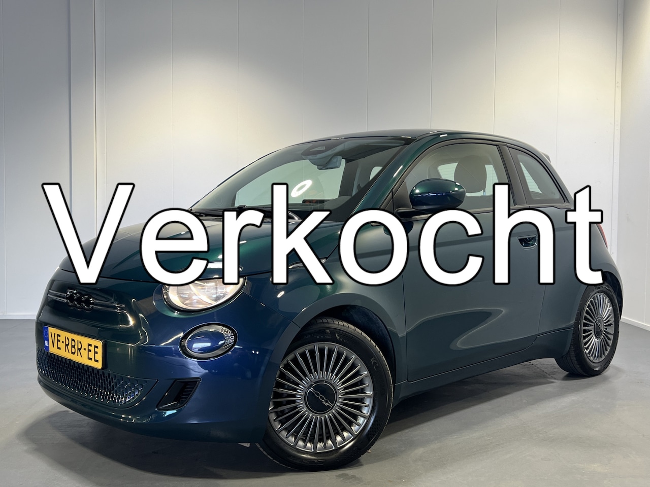 Fiat 500 - Icon 42 kWh | SoH 94.1% | Navigatie/Android/Apple Carplay | LM Velgen 16" | Cruise Control - AutoWereld.nl